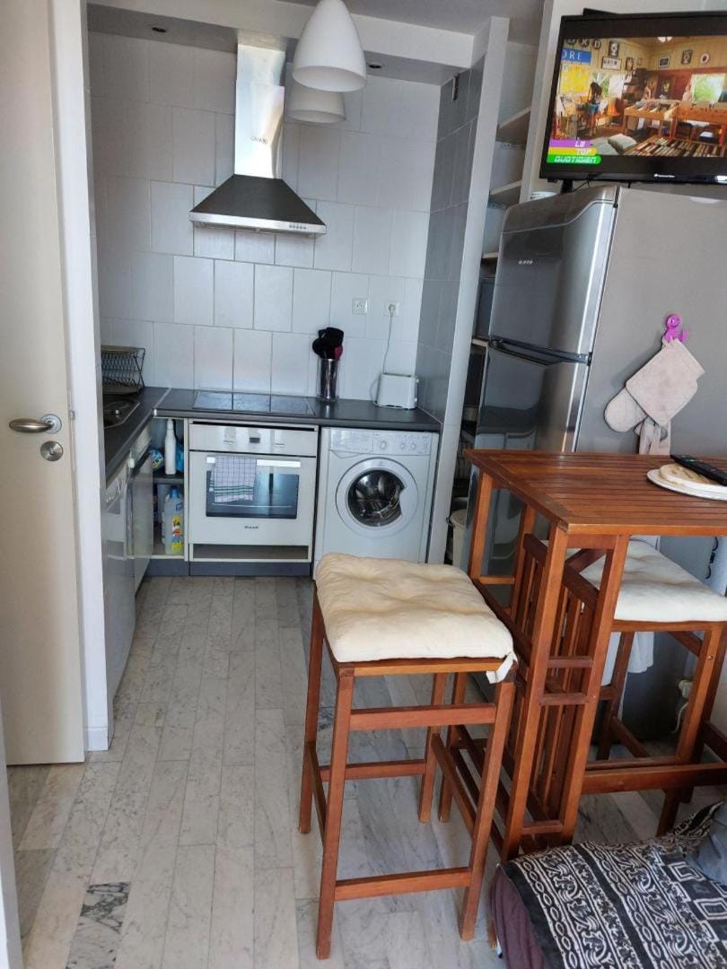 AJACCIO SANGUINAIRES APPT 3 P POUR 4 A 5 PERSONNES TTES COMMODITÉS TT CONFORT ! A 300M DES PLAGES ET A 5 MN DU CENTRE VILLE Apartment in Ajaccio