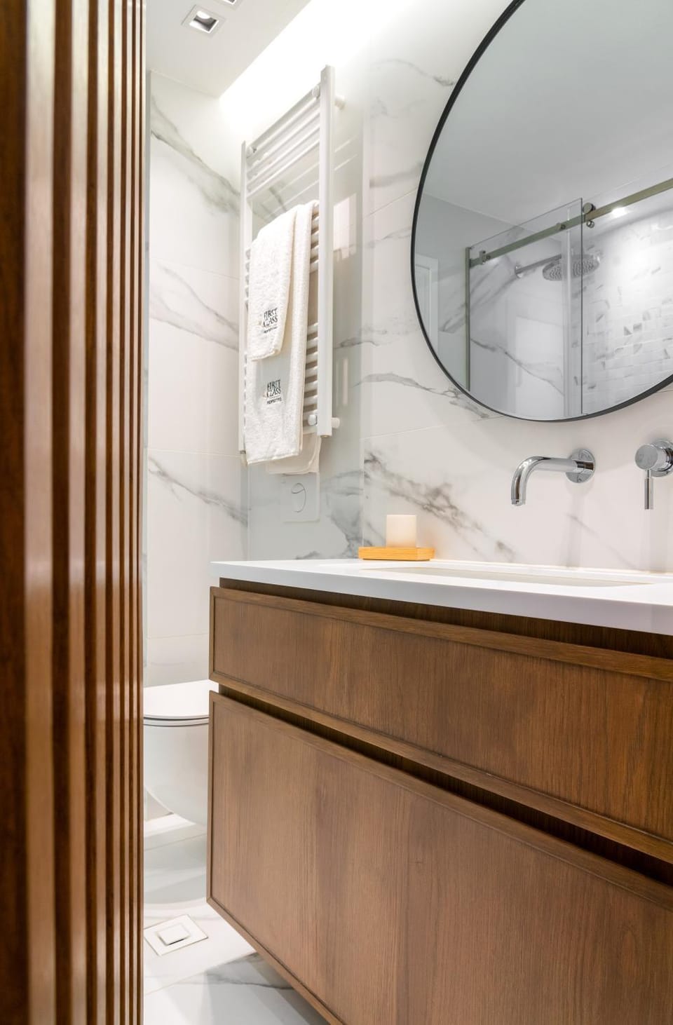 Shower, Bathroom, towels