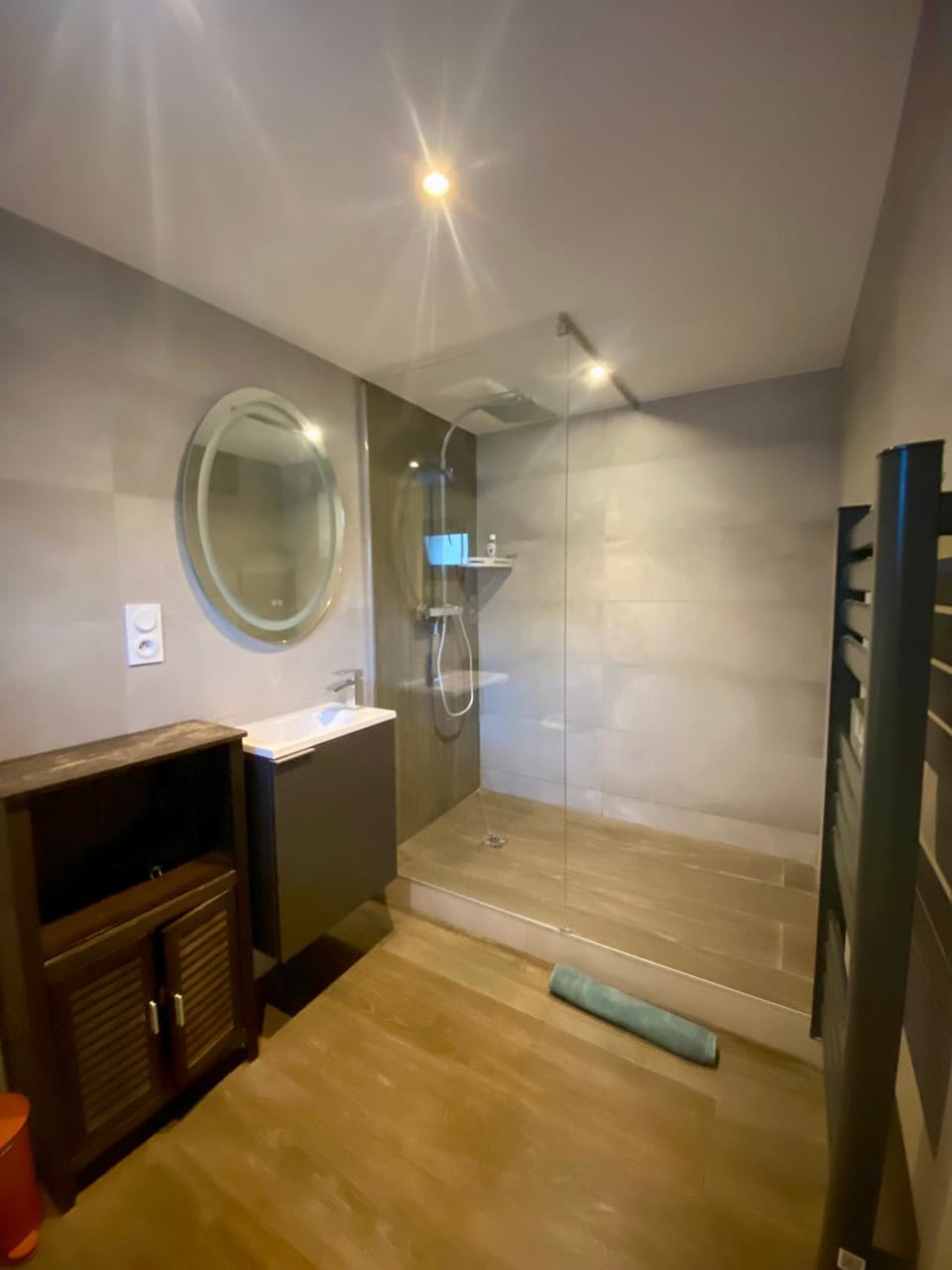 Shower, Bathroom