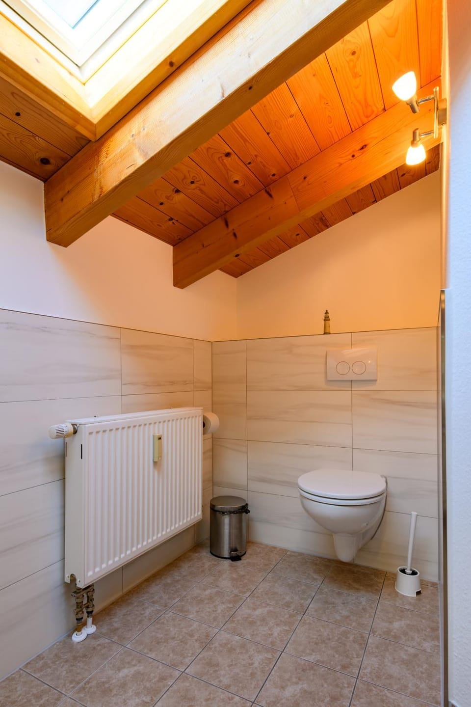 Toilet, Bathroom, heating