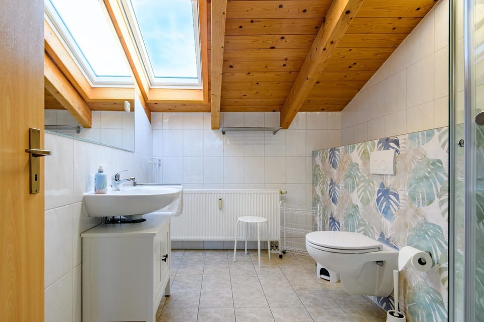 Toilet, Bathroom