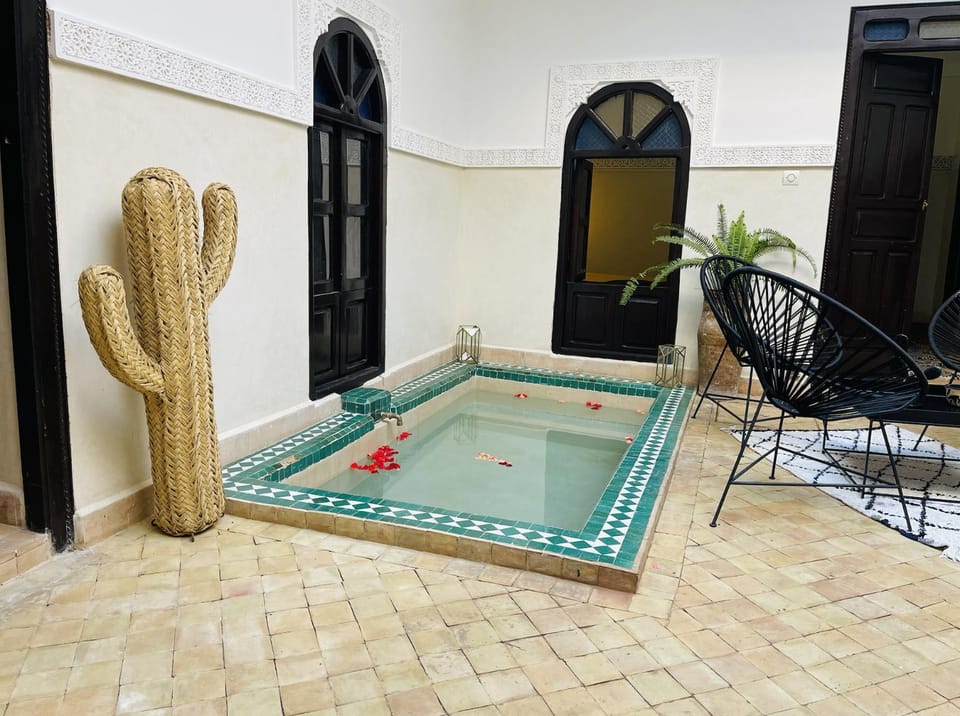 Property building, Swimming pool