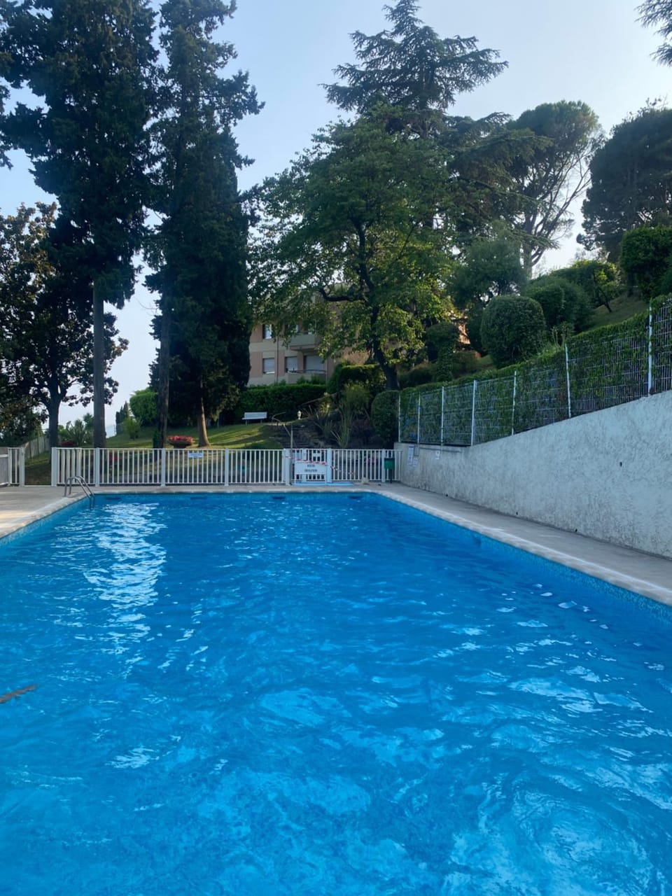 Clim Jardin et parking privé -piscine tennis et Park Vue mer Apartment in Grasse