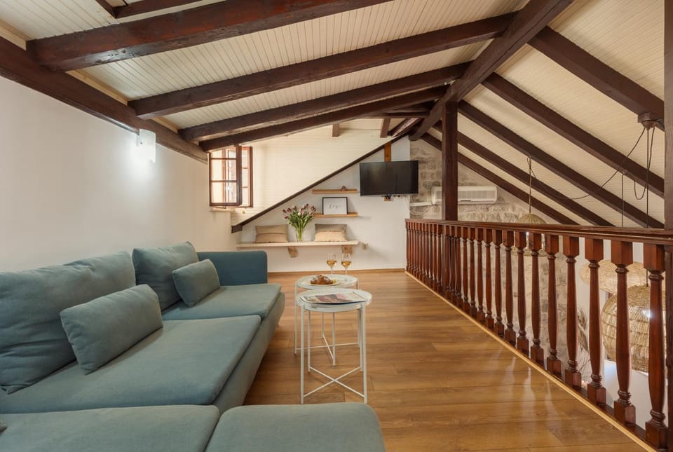 Old Town St Tryphon Apartment Apartment in Kotor