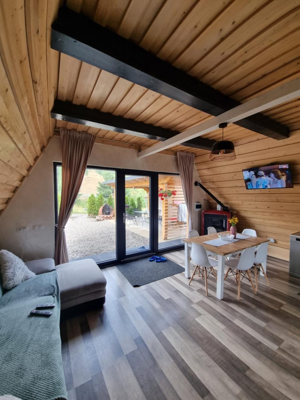 Tana dell Lupo Nature lodge in Romania