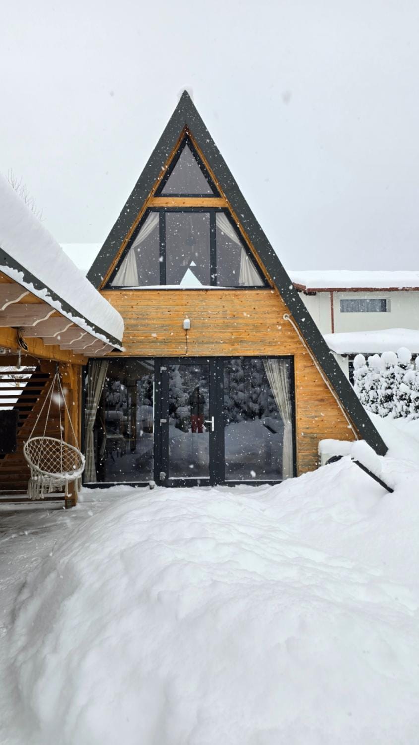 Tana dell Lupo Nature lodge in Romania