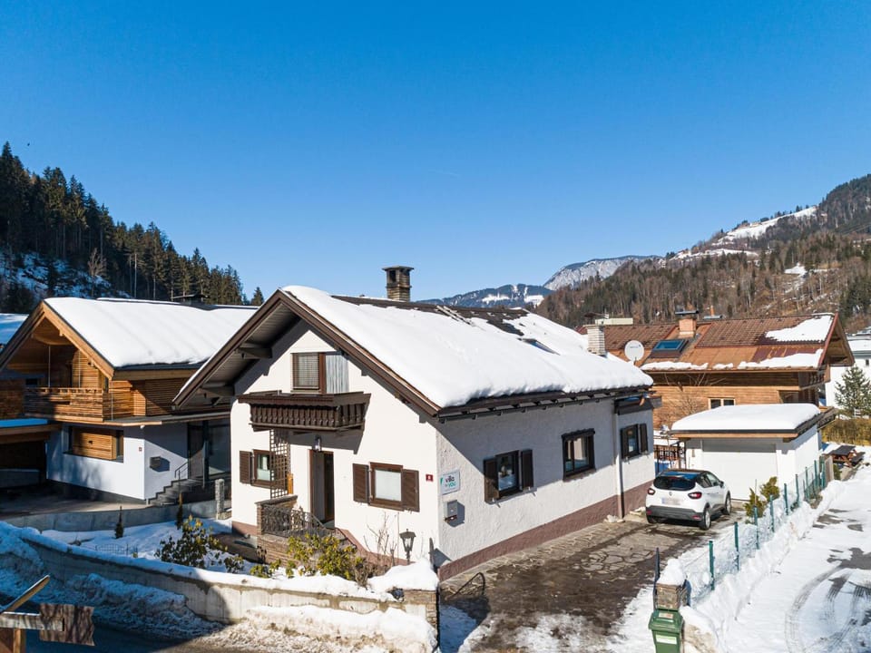 Property building, Winter
