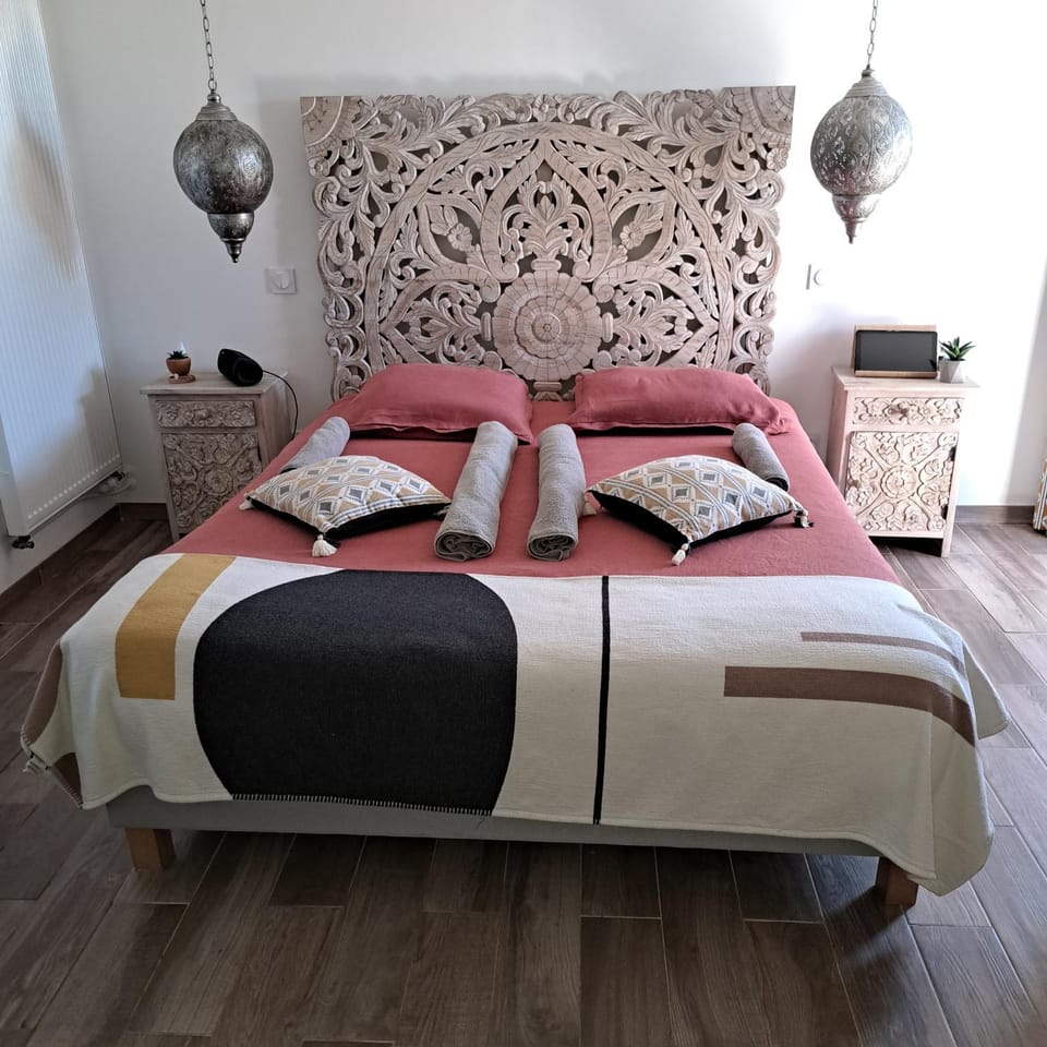 Chambre d'hôtes des Loyes Bed and Breakfast in Provence