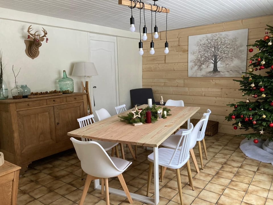 A la croisée des chemins House in Auvergne-Rhône-Alpes