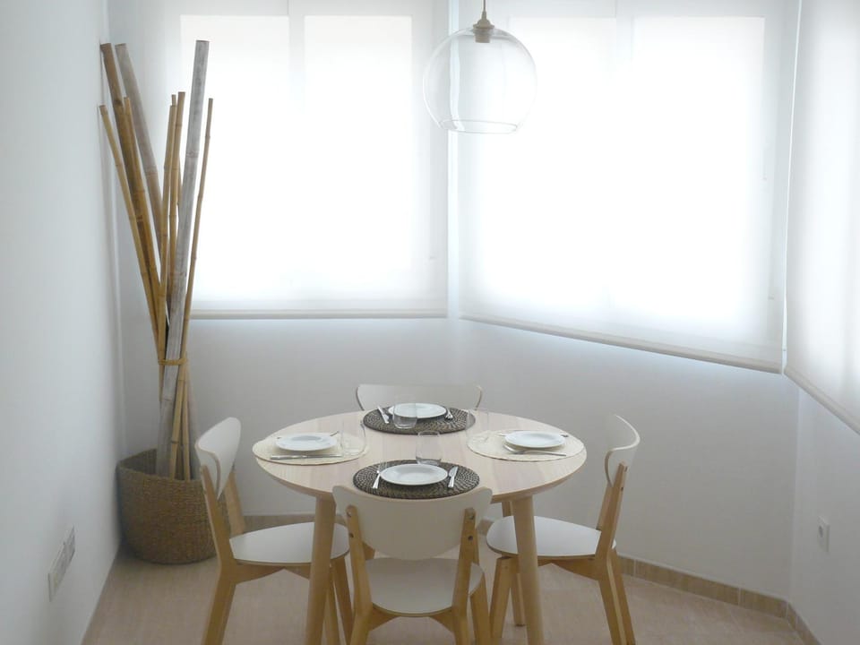 Seating area, Dining area