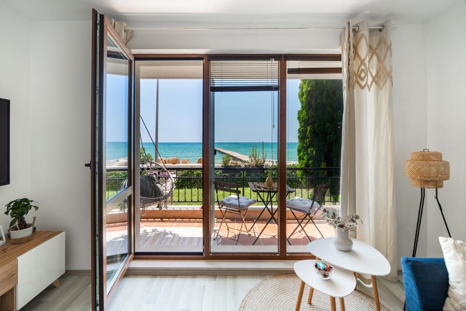 Balcony/Terrace, Living room