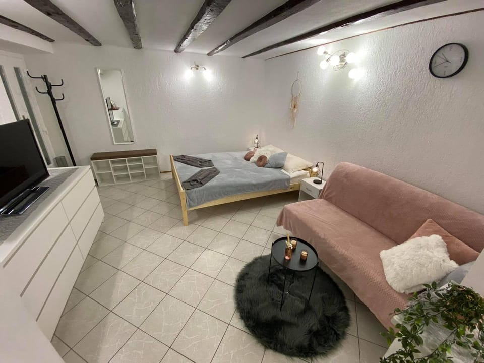 Living room, Photo of the whole room