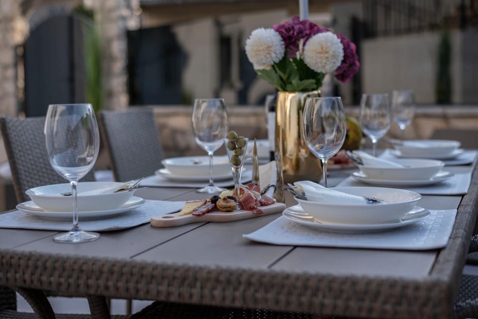 Villa Stoja near Dubrovnik with pool Apartment in Dubrovnik-Neretva County