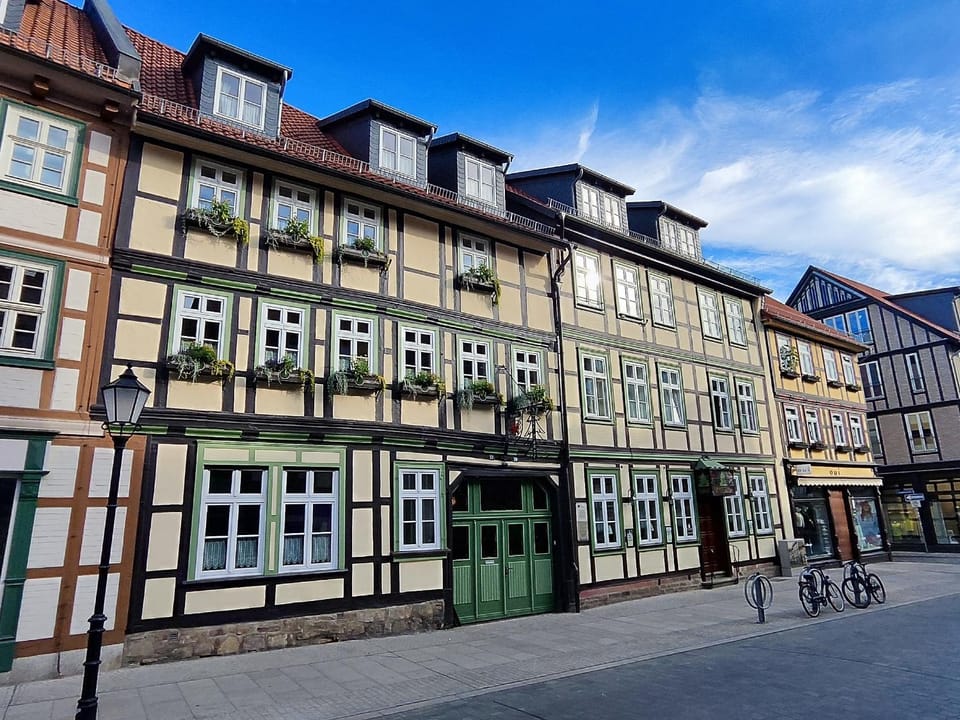 Property building, Day
