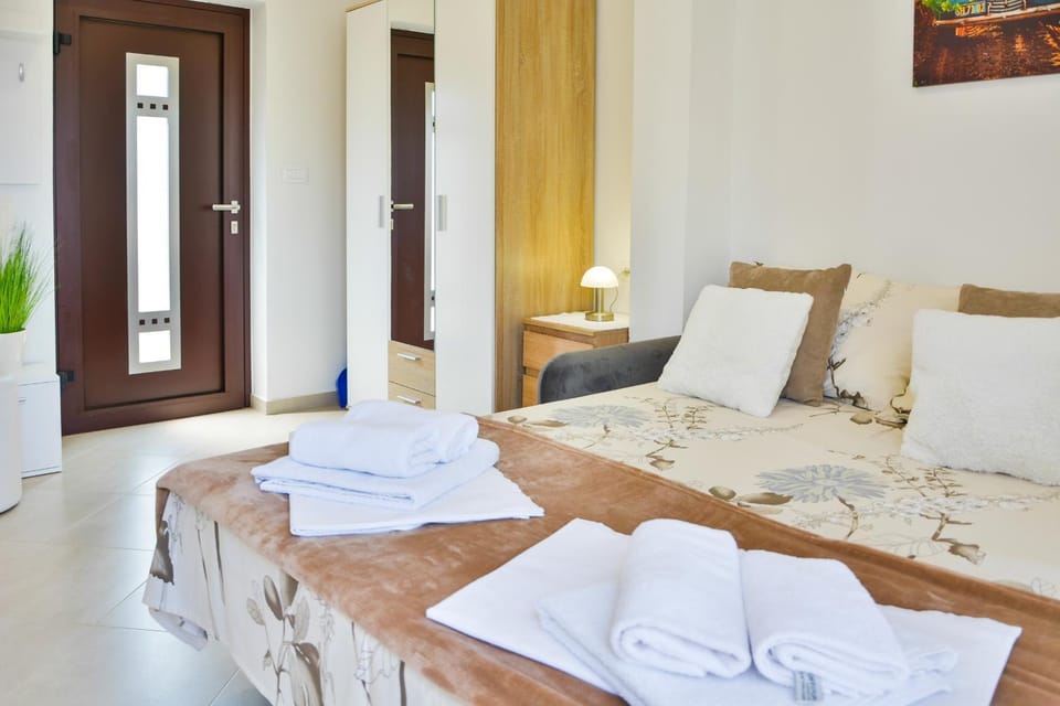 Gromila 2 Apartment in Lika-Senj County