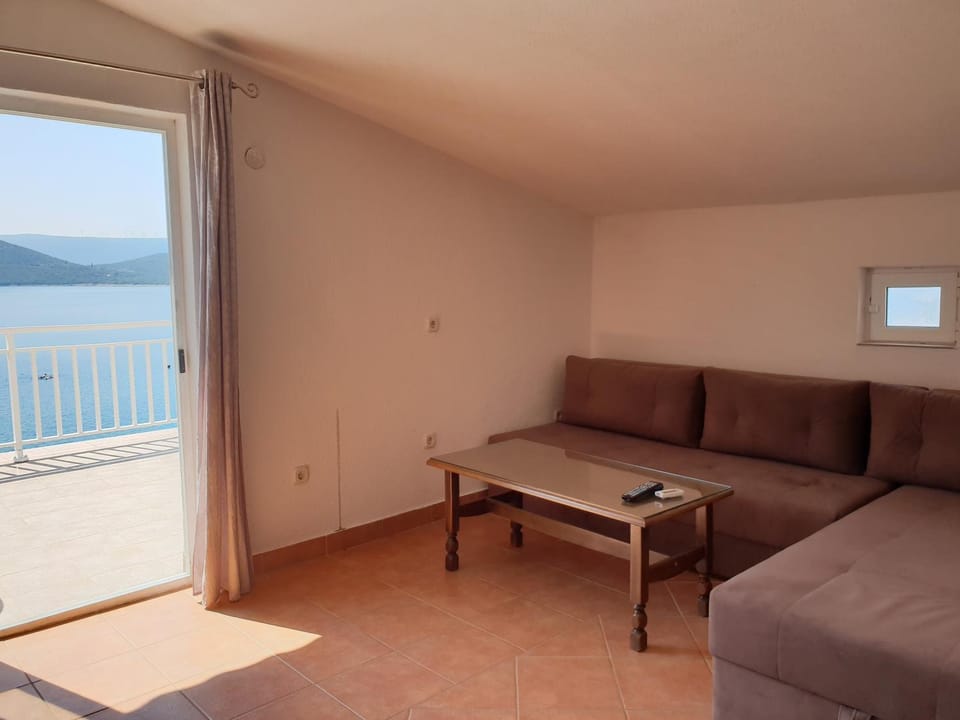 Apartmani Alfijo Apartment in Dubrovnik-Neretva County
