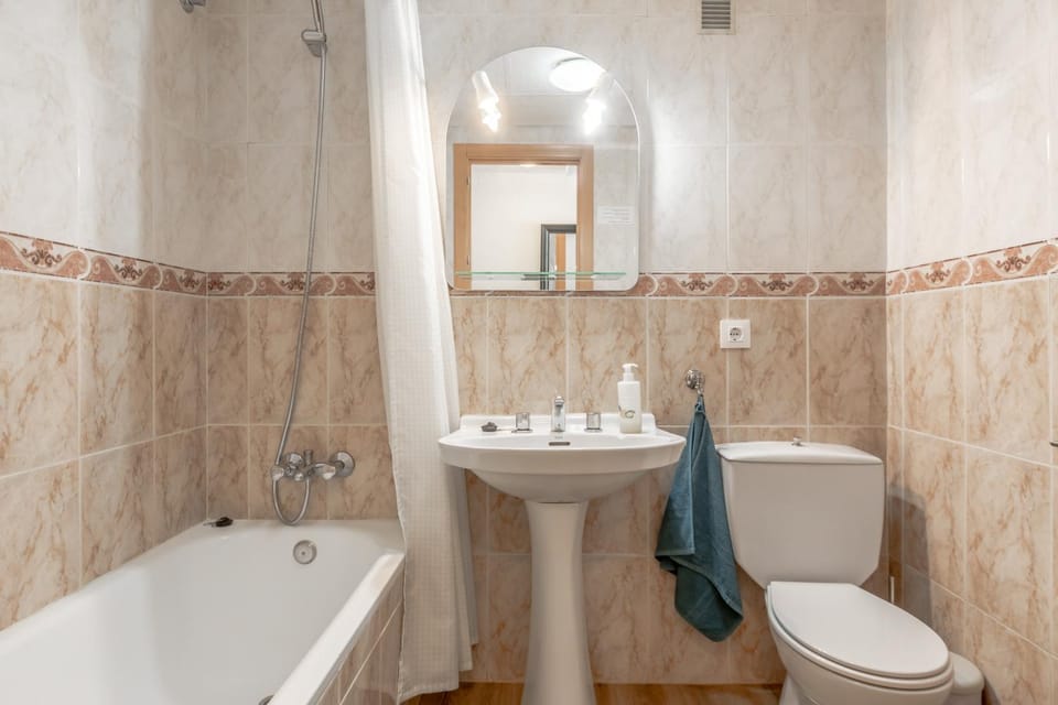 Apartment Hispalis Salado Apartment in Seville