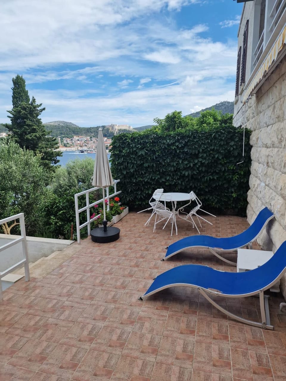 Shabby chic beach cottage Hvar Apartment in Hvar