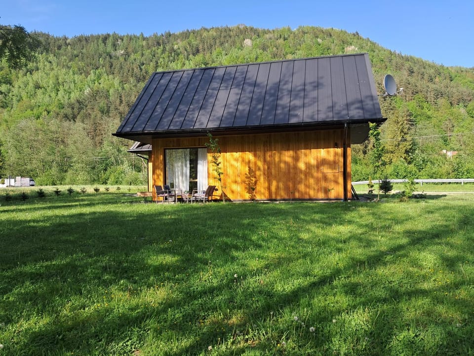 Property building, Spring, Day, Natural landscape, Garden, Other, Other, Other, Garden view, Mountain view