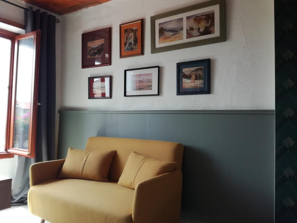 Seating area