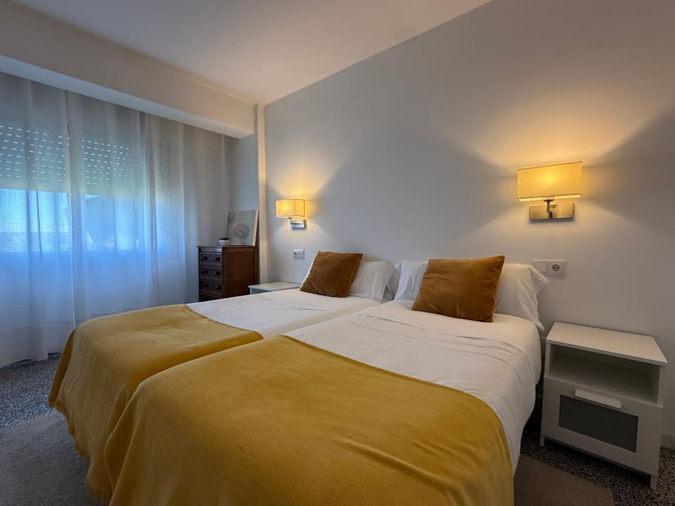 Apartamento Padron Centro P8 by URent Apartment in Galicia