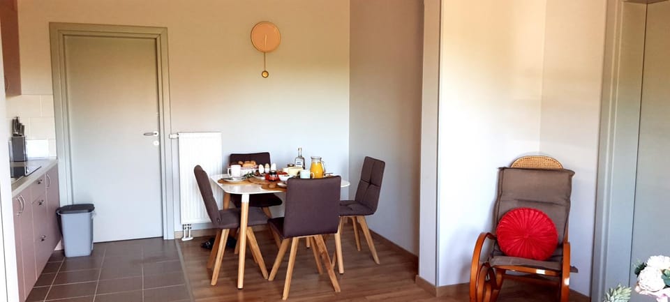 Dining area, Breakfast, kitchen
