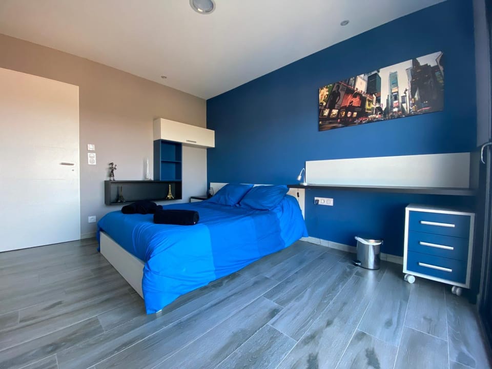 Blue Diamond Room Bed and Breakfast in Fleury