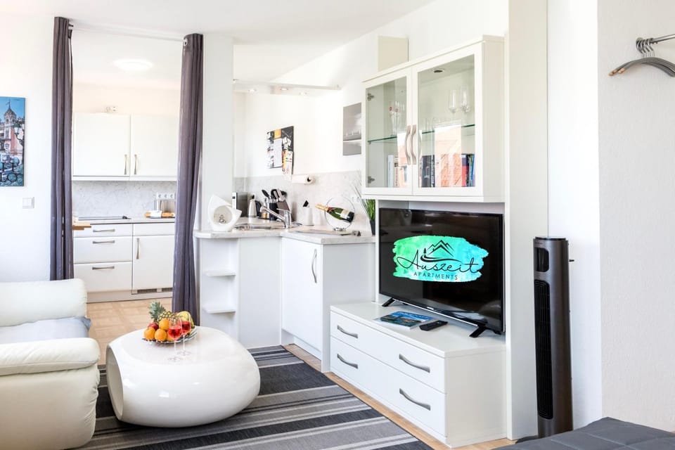 TV and multimedia, Living room, kitchen