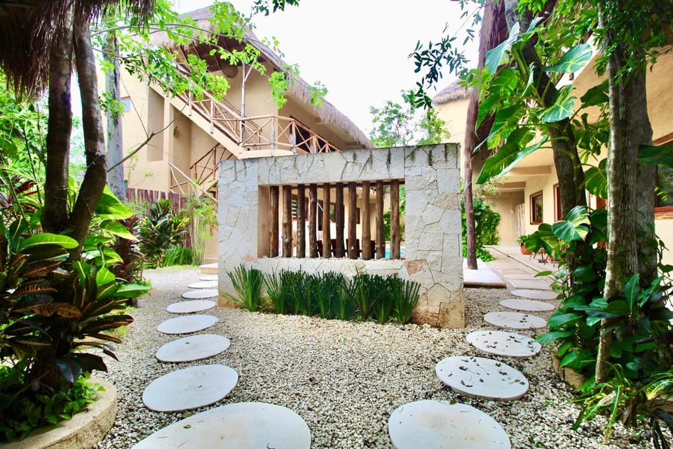 Property building, Balcony/Terrace