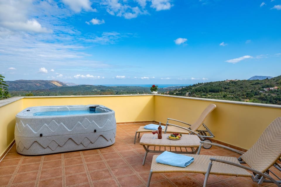 View (from property/room), View (from property/room), Balcony/Terrace, Mountain view, Sea view, Sea view, Swimming pool