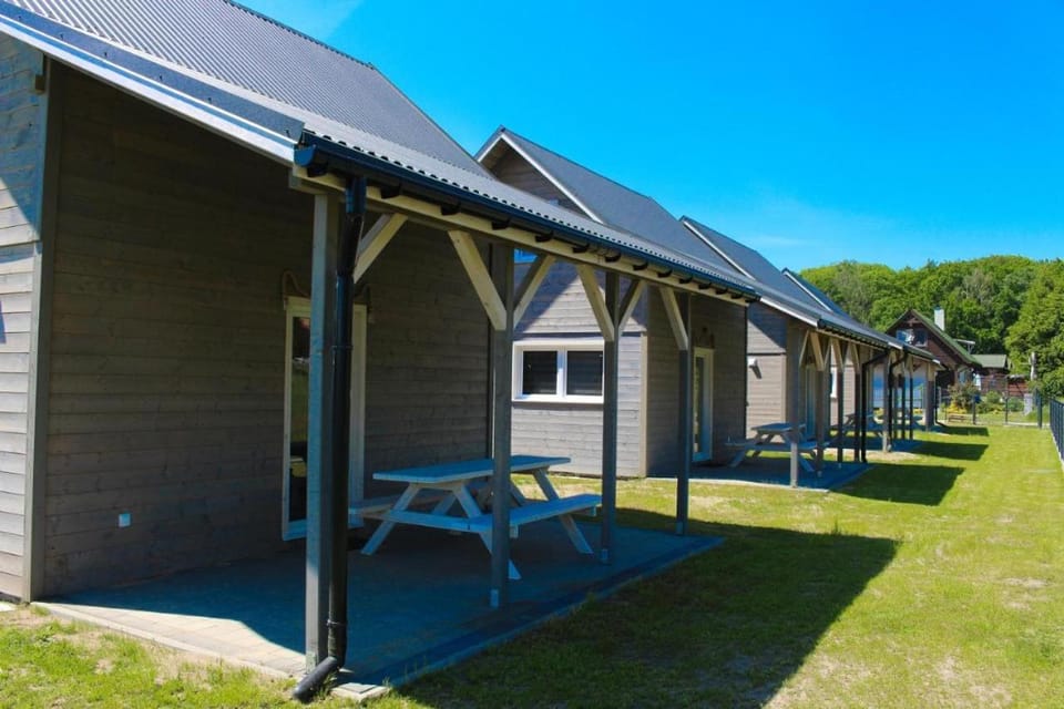 Property building, Garden, Balcony/Terrace