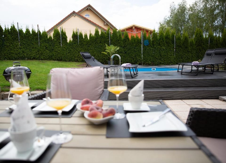 Balcony/Terrace, Swimming pool