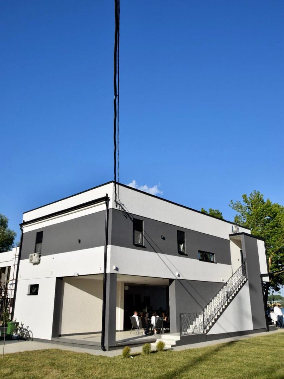 Under the bridge house Villa in Belgrade