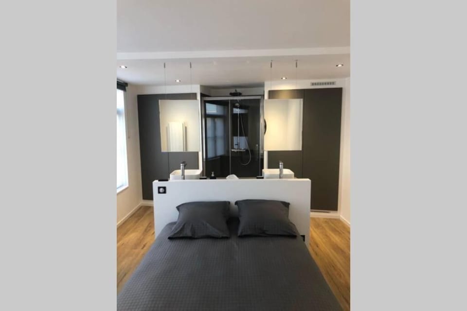 Les chambres Berguoises Duplex calme au coeur de Bergues Apartment in Hauts-de-France
