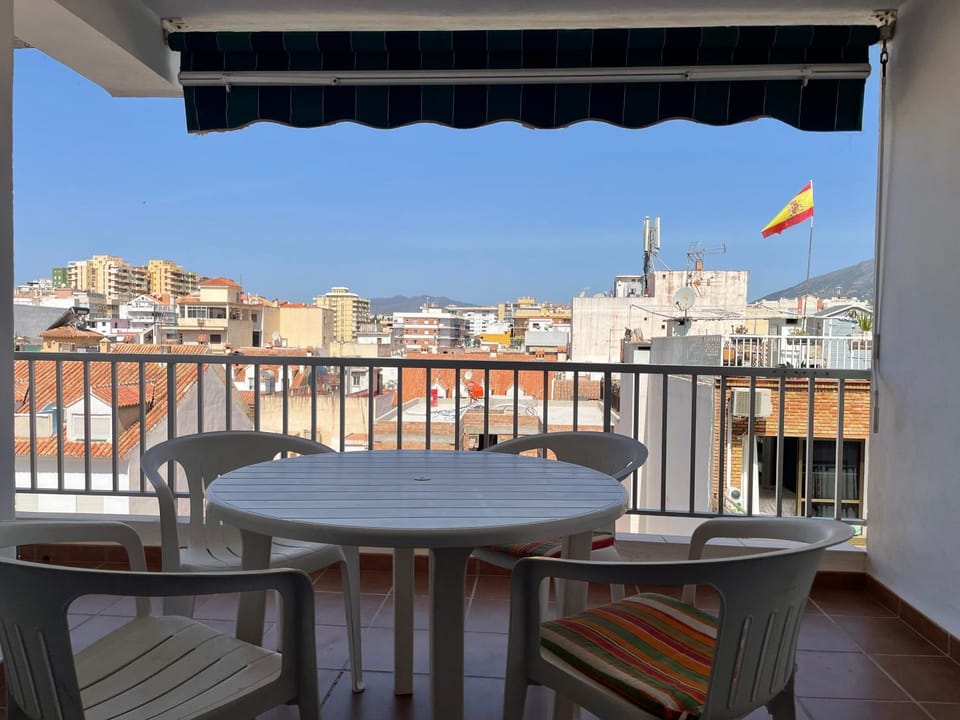 Balcony/Terrace, City view, Street view