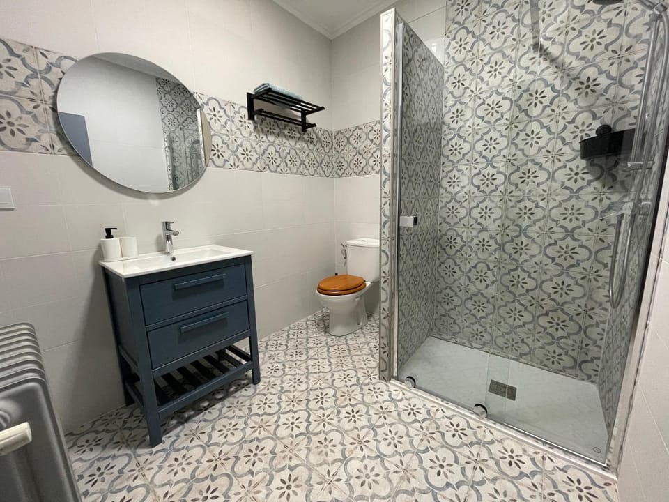 Shower, Bathroom