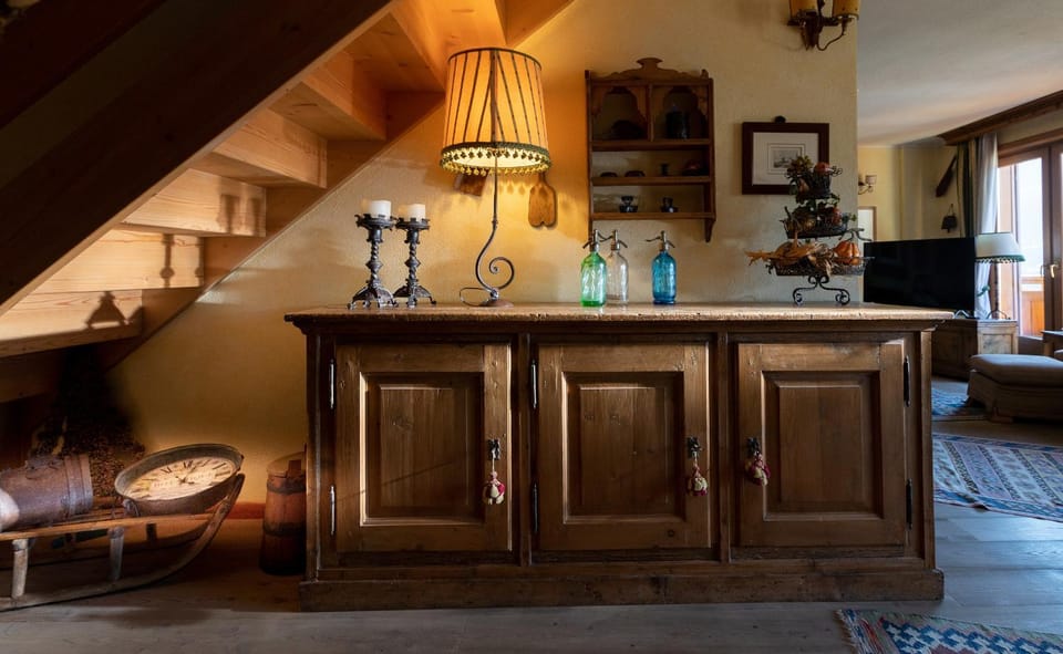 Lounge or bar