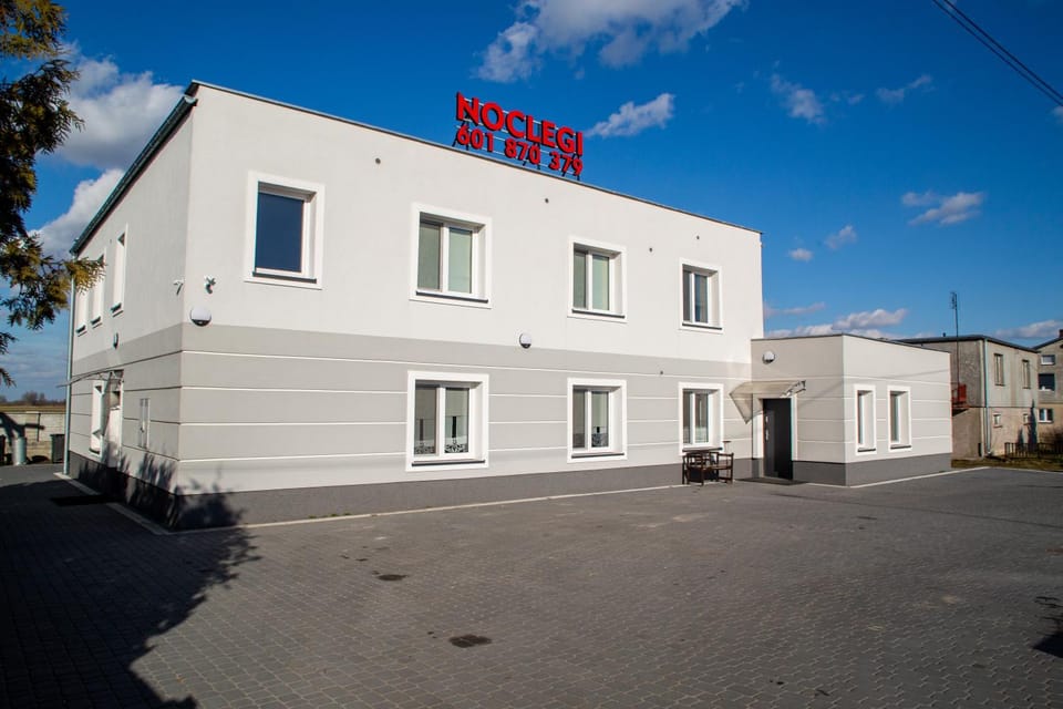 Property building, Facade/entrance, Property logo or sign