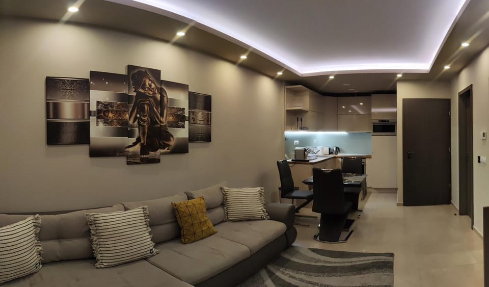 Kitchen or kitchenette, Living room