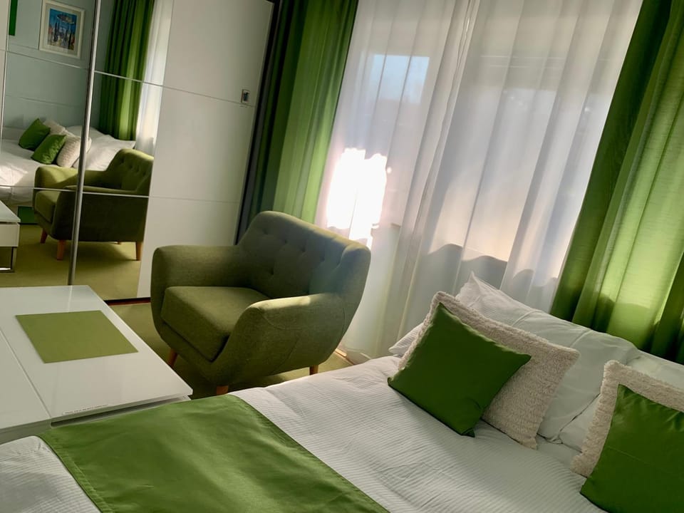 Living room, Bedroom