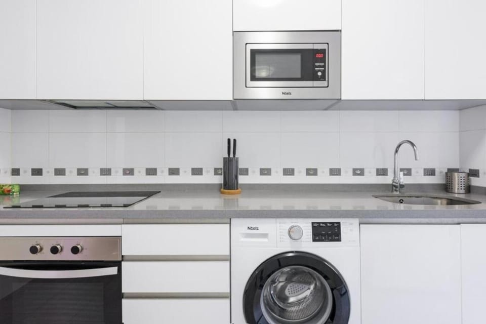 Apartamento con Solarium by DV Properties #P5H3 Apartment in Malaga