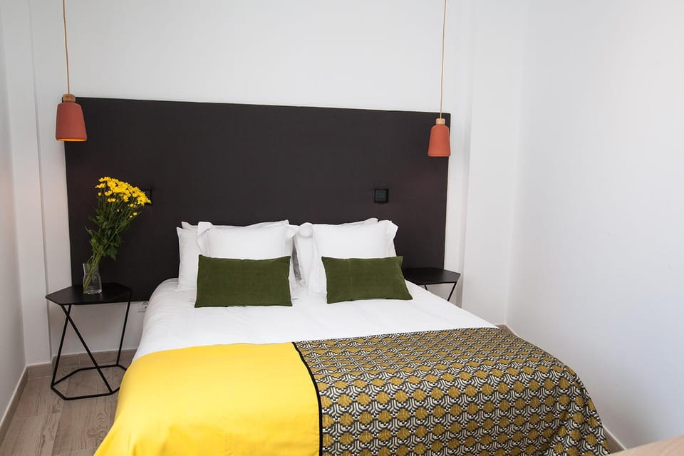 Bed, Photo of the whole room, Decorative detail, Bedroom
