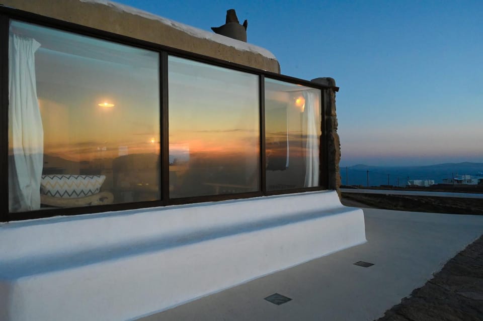 Property building, Balcony/Terrace, Sunset