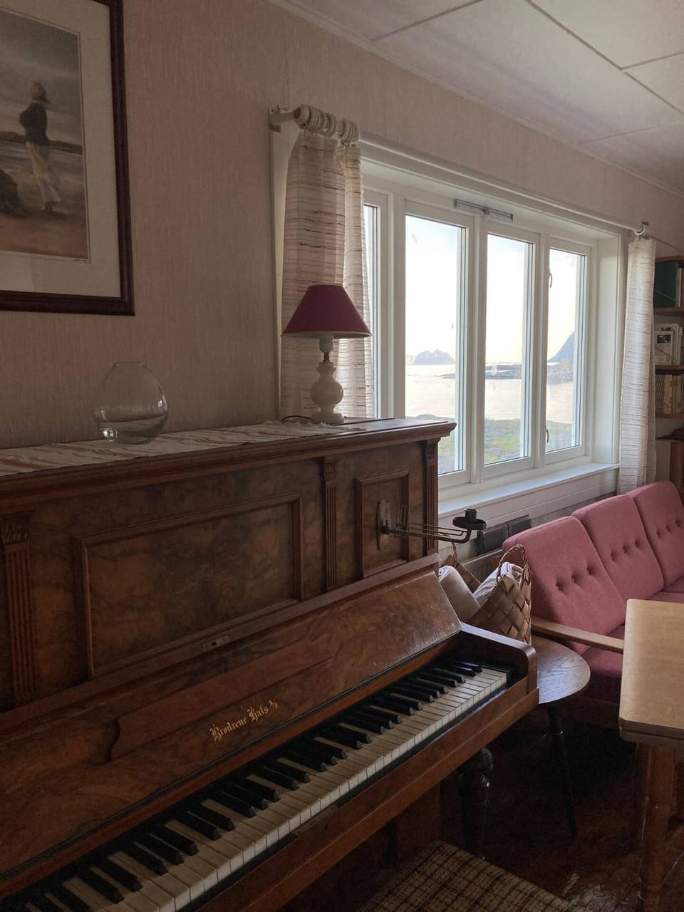 View (from property/room), Living room, Seating area