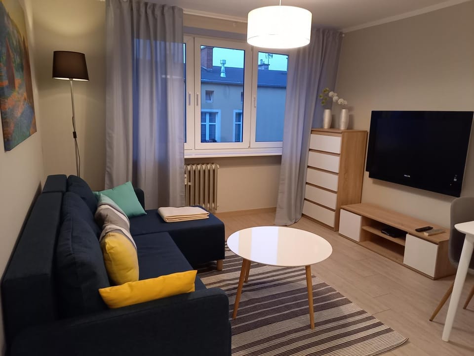 TV and multimedia, Seating area