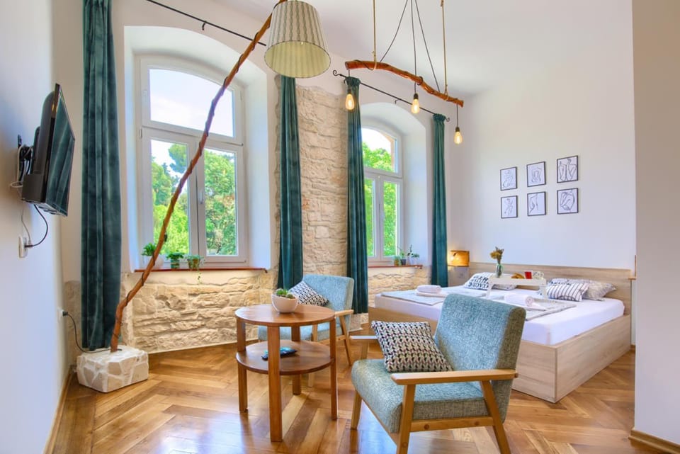 Living room, Bedroom