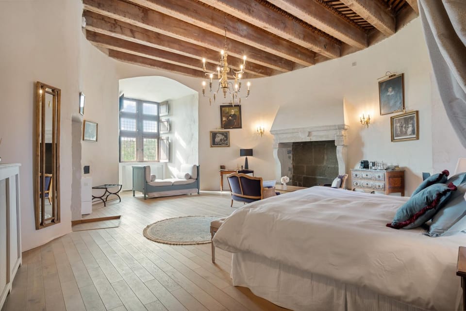 Château de Saint Vidal Hotel in Auvergne-Rhône-Alpes