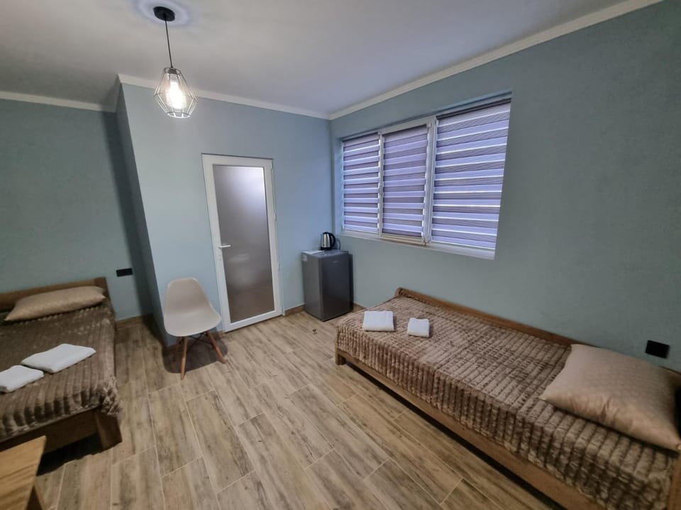 Bed, Photo of the whole room, Seating area, Bedroom