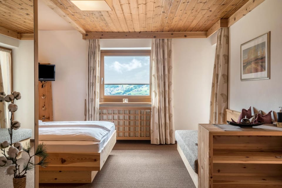 Property building, Living room, Bedroom