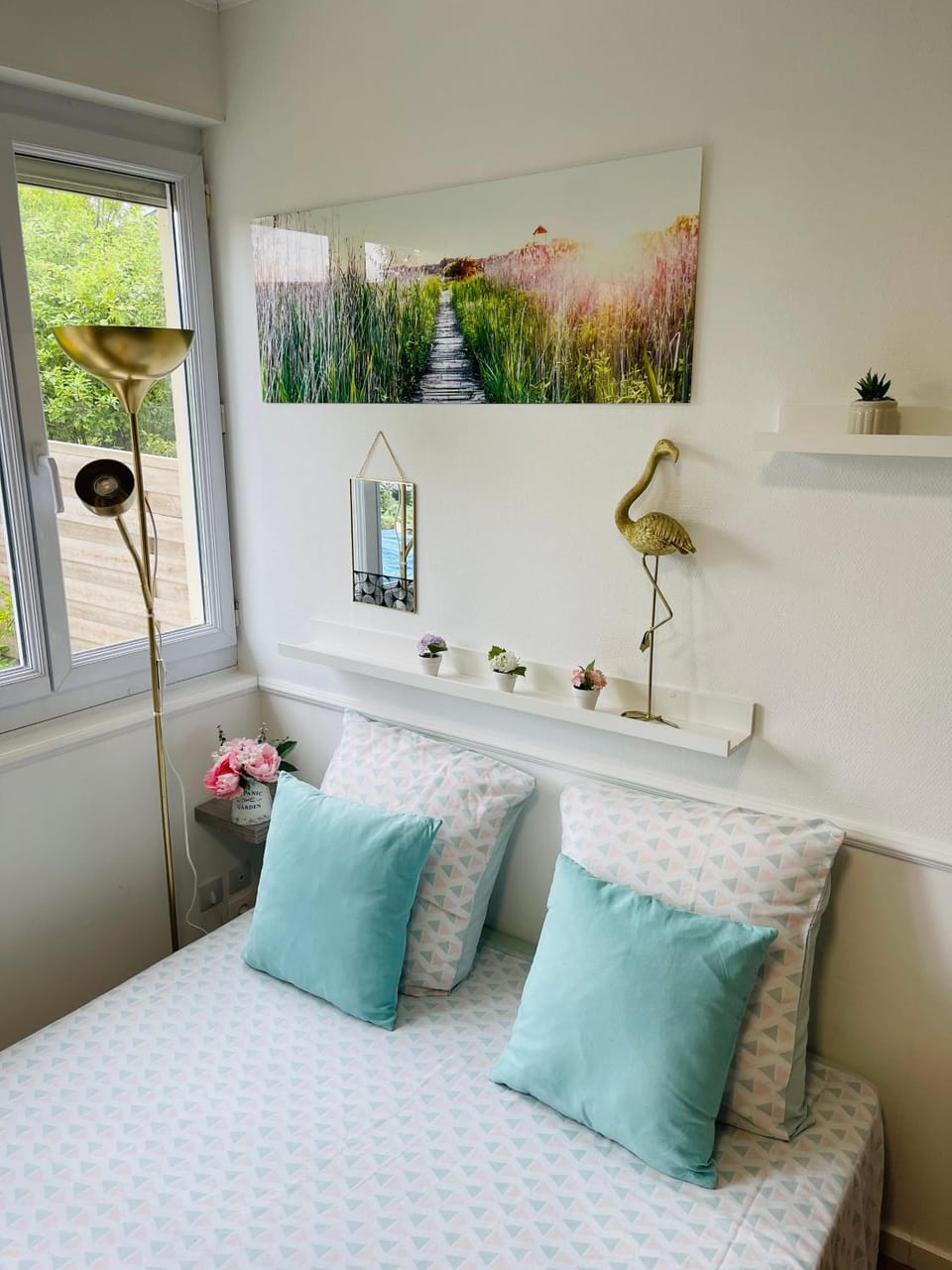 Bed, Living room, Seating area